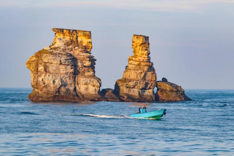 Twin Candlestick Islets 燭臺雙嶼