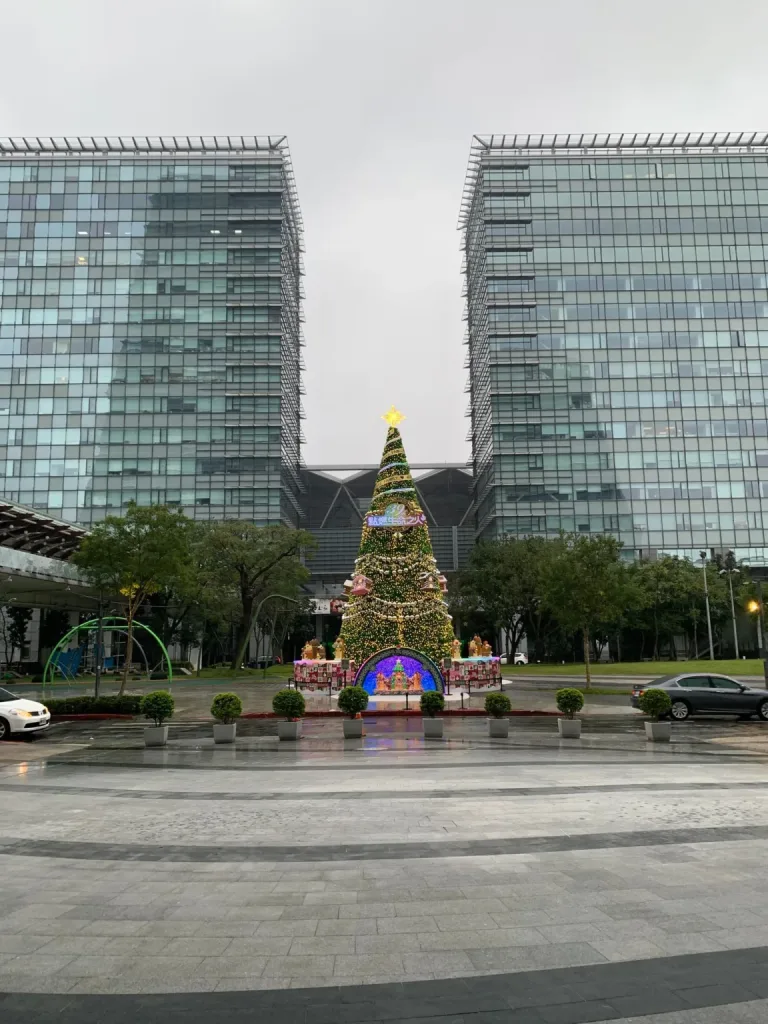 Taiwan Constitution Day (Christmas in Taiwan) 台灣行憲紀念日