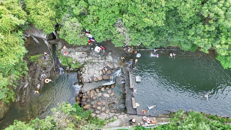 Xizhi Kezilin Natural Swimming Pool 柯子林游泳池
